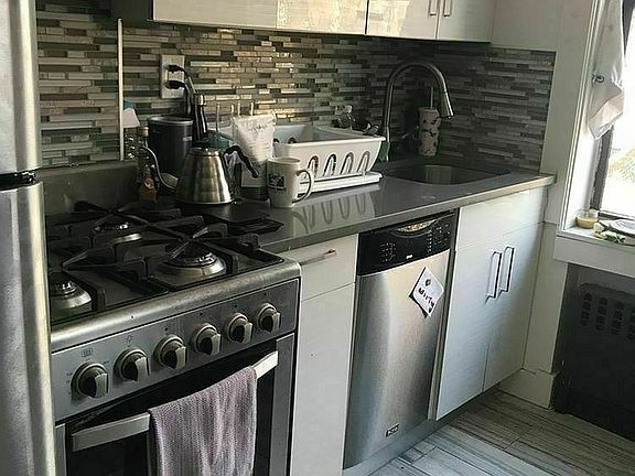 2nd image of 88 Clinton Ave #1A