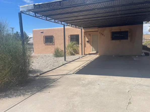 1301 Boatright Dr NE, Albuquerque, NM 87112