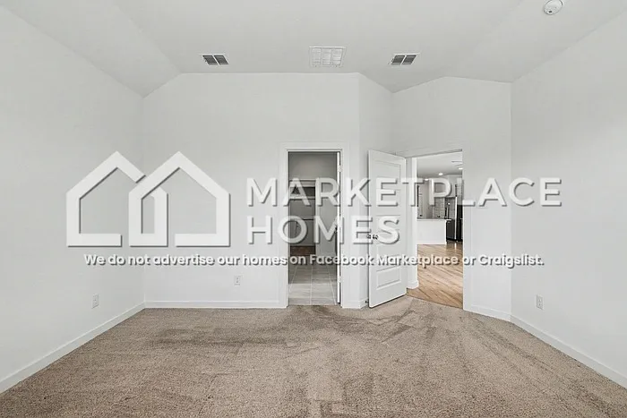 415 Bertney Dr — Photo 16