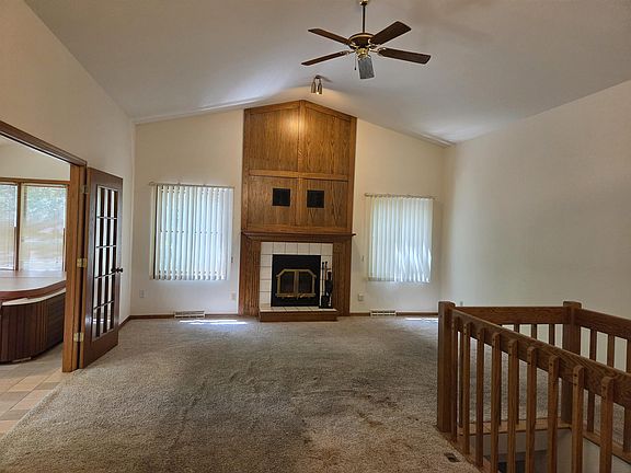 3rd image of 5000 Felland Rd