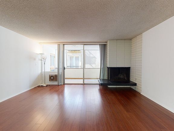 5th image of 11946 Montana Ave APT 203