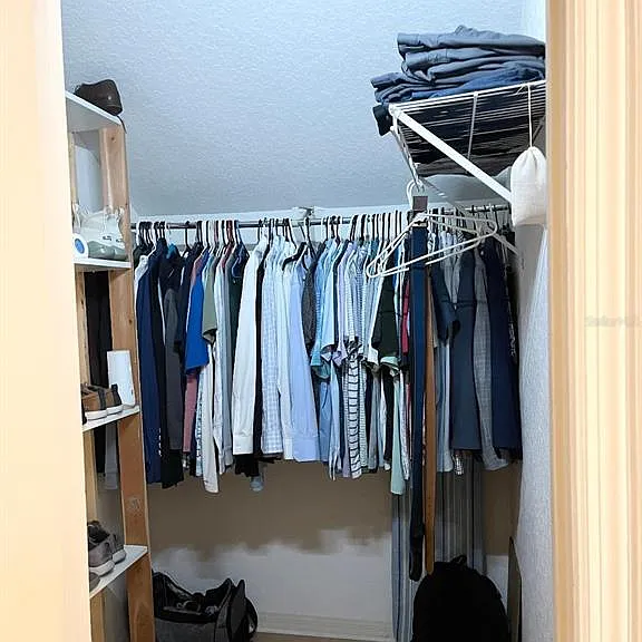 9726 Tiffany Oaks Ln #9726 — Photo 12