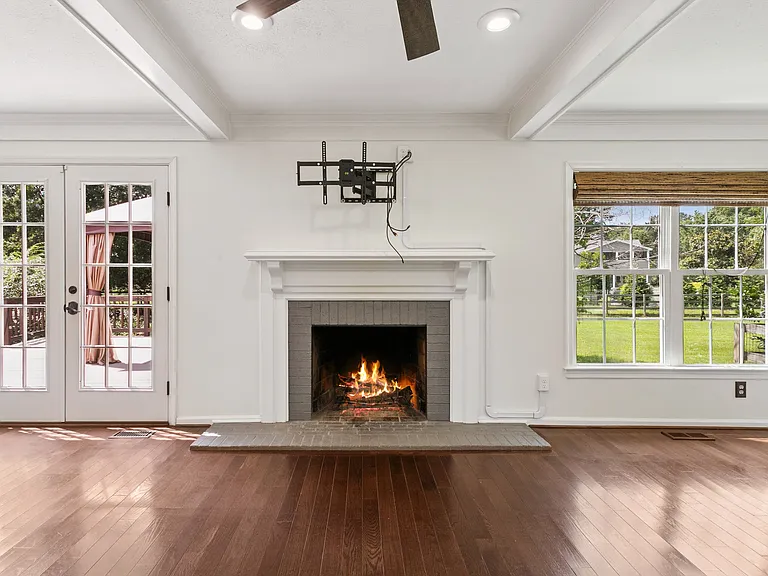 3517 Mott Ln — Photo 18