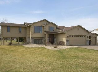 2038 122nd Ave NW, Coon Rapids, MN 55448