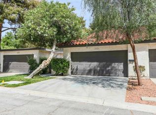 2560 Palmera Cir, Las Vegas, NV 89121