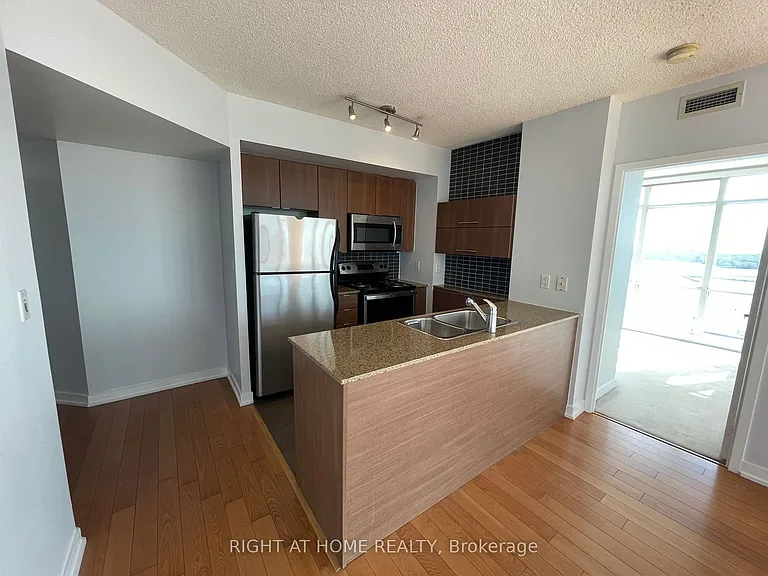 11 Brunel Ct #2615 — Photo 4