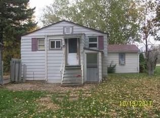 9733 S Chicago Rd, Oak Creek, WI 53154