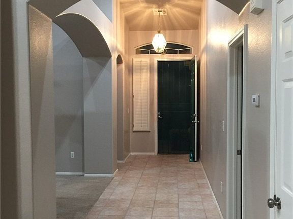 4th image of 9744 Coffee Ave