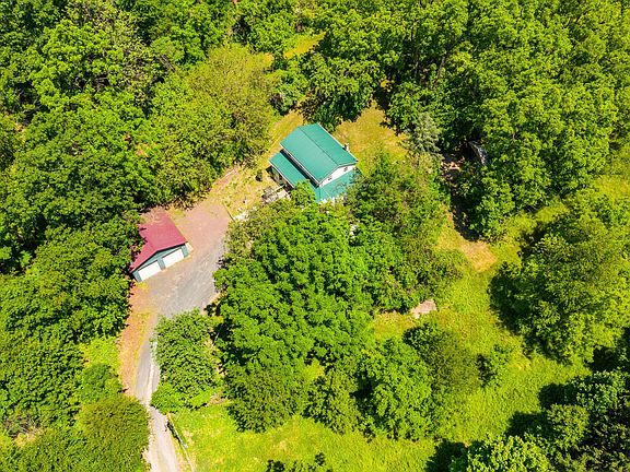 2nd image of 197 Fowlersville Rd