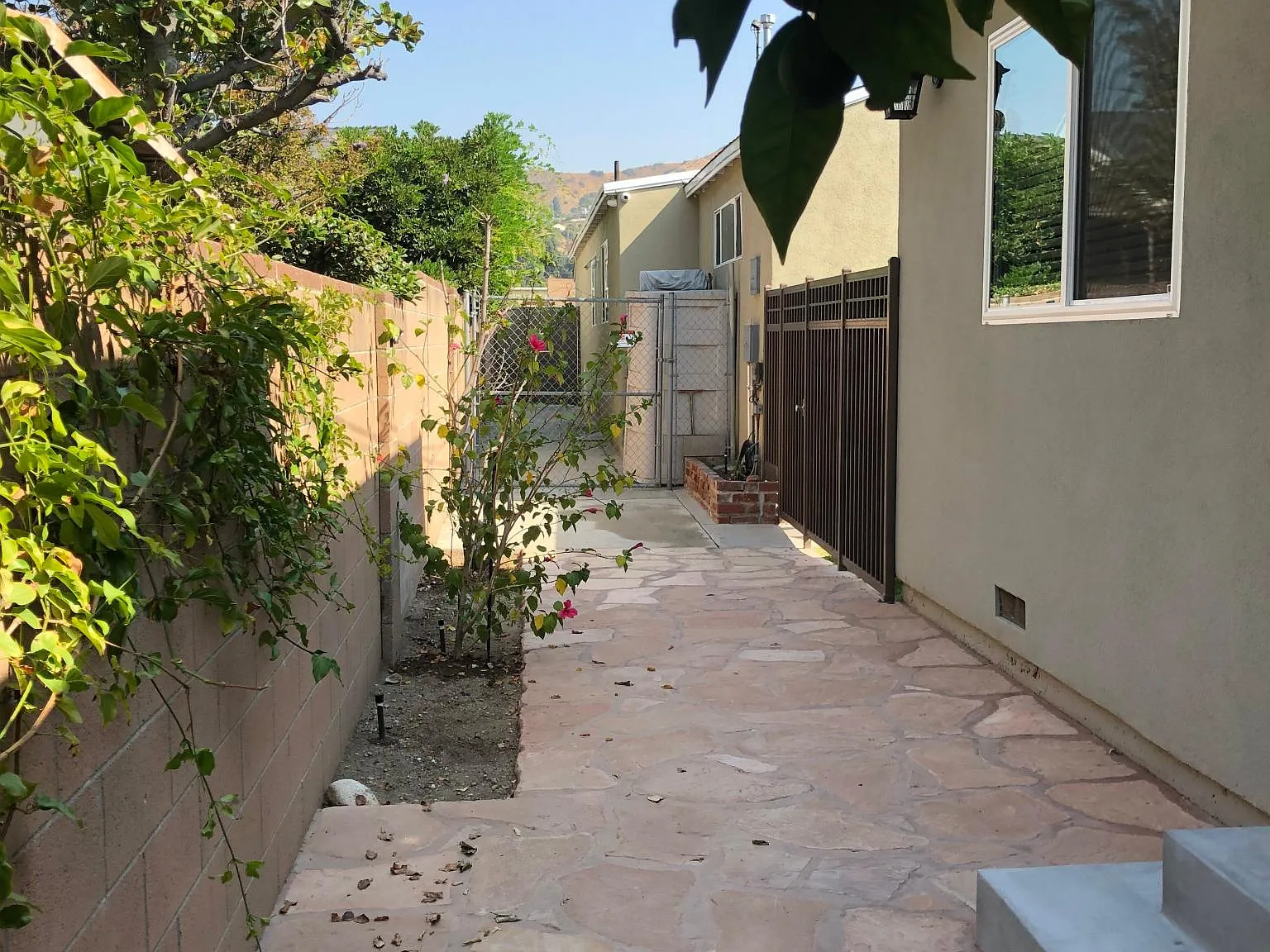 9946 Lull St — Photo 2