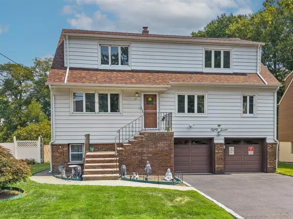 87 Bertolotto Ave, Little Ferry, NJ 07643