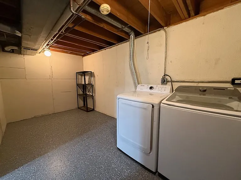 280 Paddock Cir — Photo 10