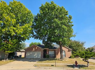 4508 Champion Hill Dr, Grand Prairie, TX 75052