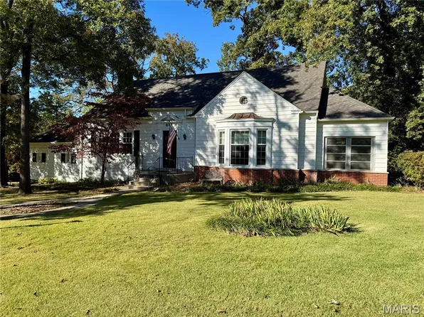 407 Wilcox Ave, Saint Louis, MO 63122