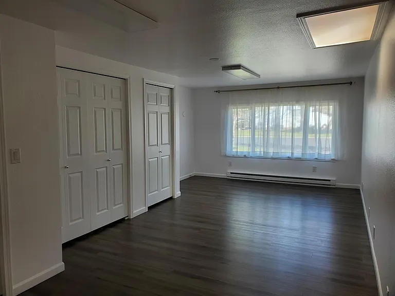 536 N Earl Rd — Photo 22