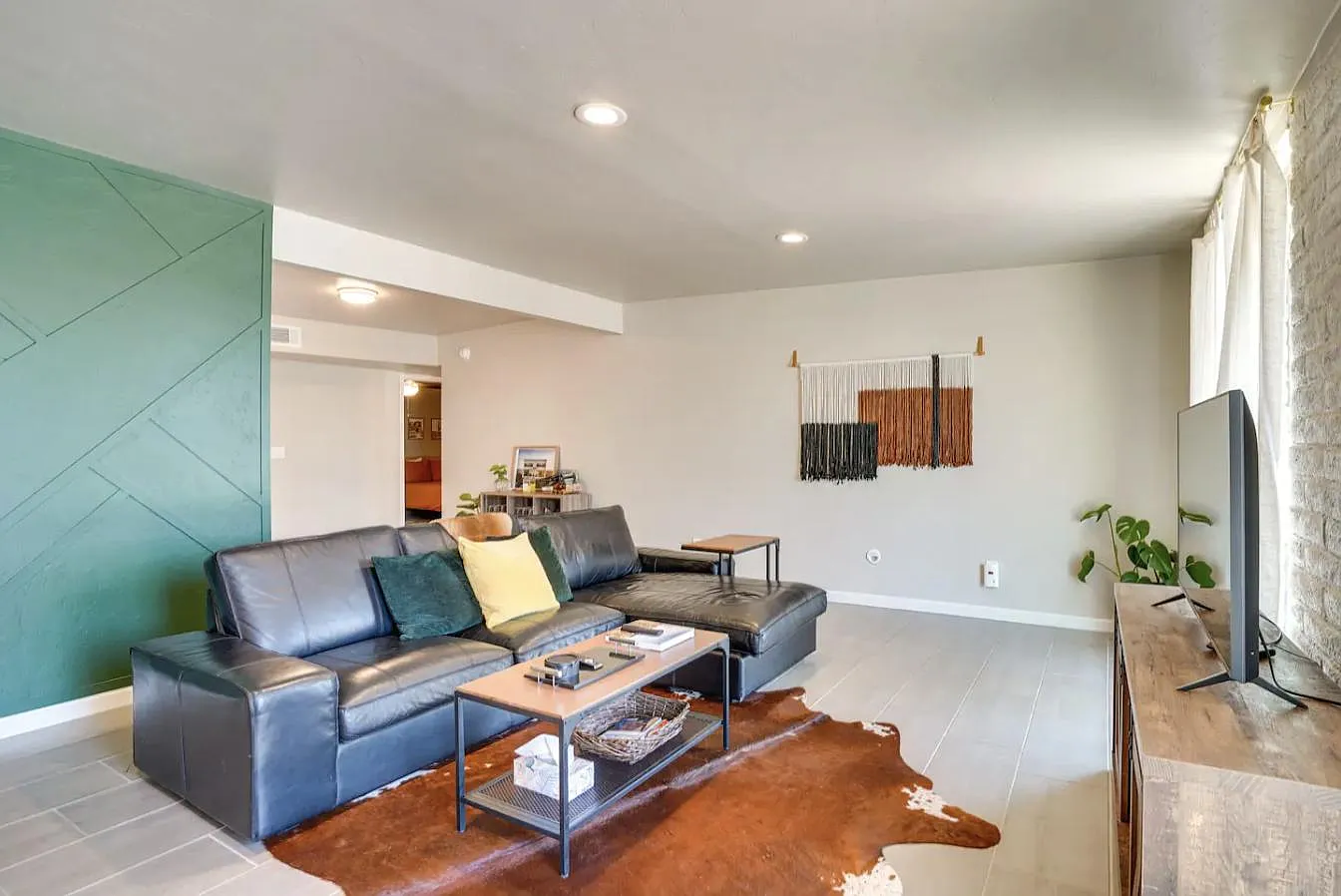 7621 E Waverly St — Photo 4