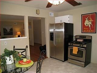 4th image of 248 Carlester Dr