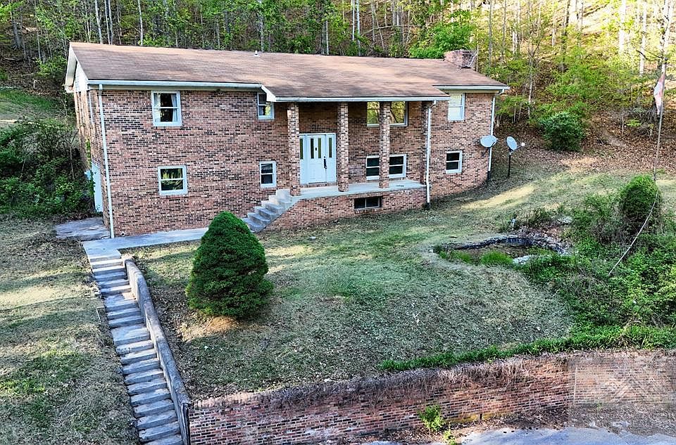 1st image of 194 Naples Ln