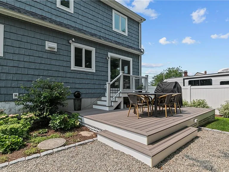 59 Berkley Ave — Photo 27