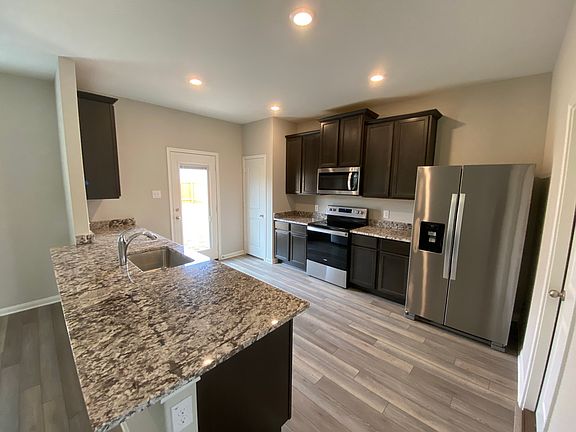 3rd image of 112 Constitution St