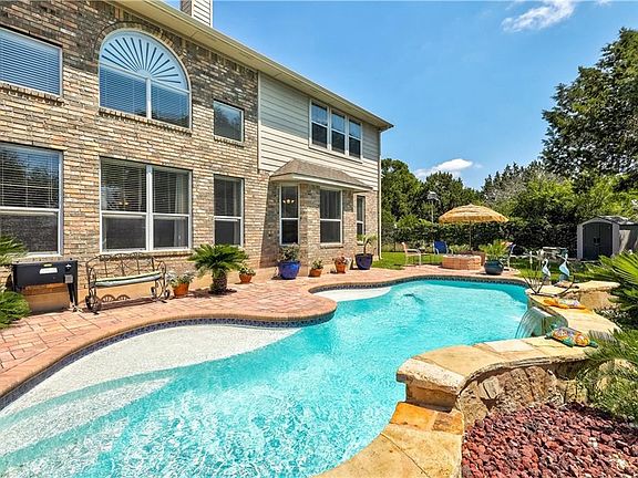 5th image of 1502 Anthony Ct