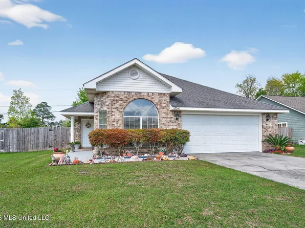 12010 Harmony Cir, Gulfport, MS 39503