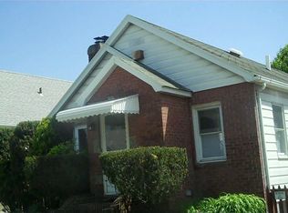 174-28 Pidgeon Meadow Rd, Flushing, NY 11365