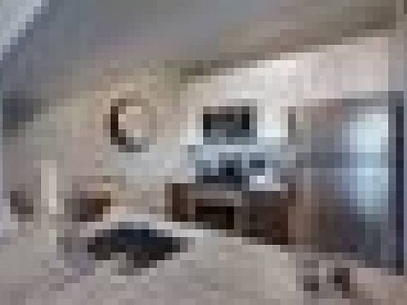 5th image of 4310 Crescent St APT 2901