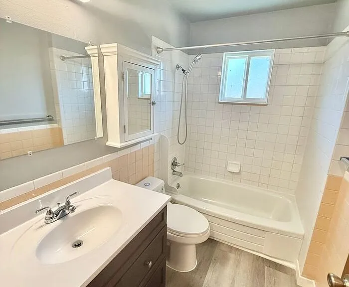 2428 Clearview Ave — Photo 13