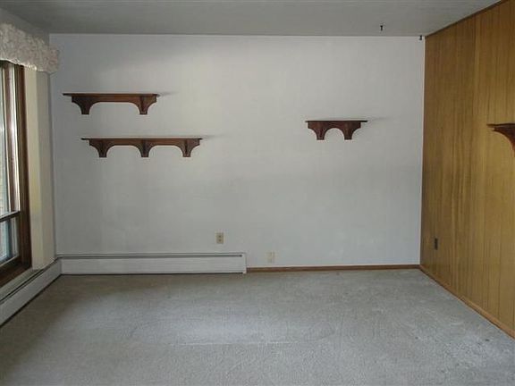 4th image of 502 W Washington St