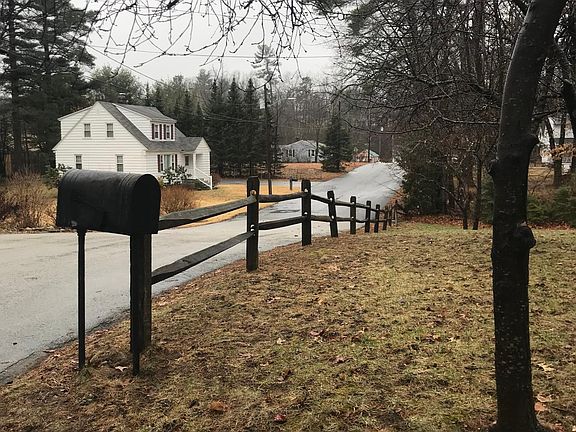 Quiet dead-end street