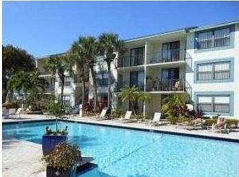 3rd image of 744 Executive Center Dr APT 13