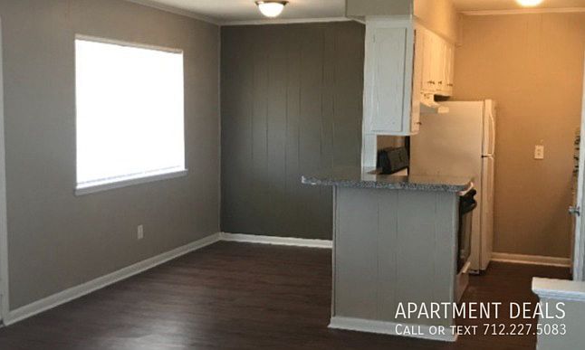 1st image of 1607 W South St #3979