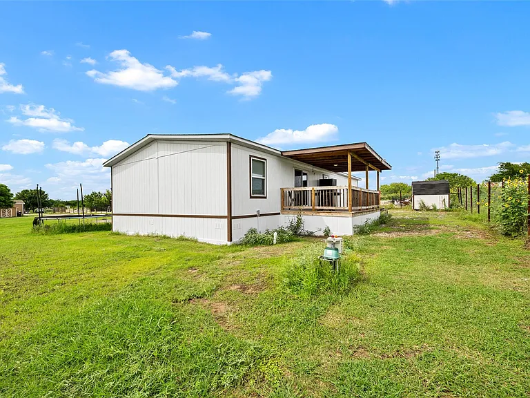 360 Shady Oaks #B — Photo 31