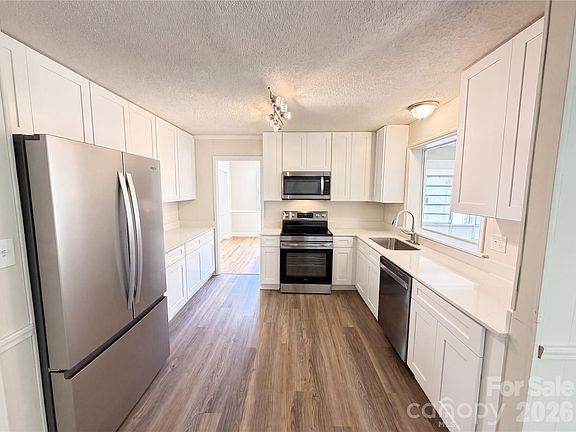 4th image of 11932 Idlewild Rd