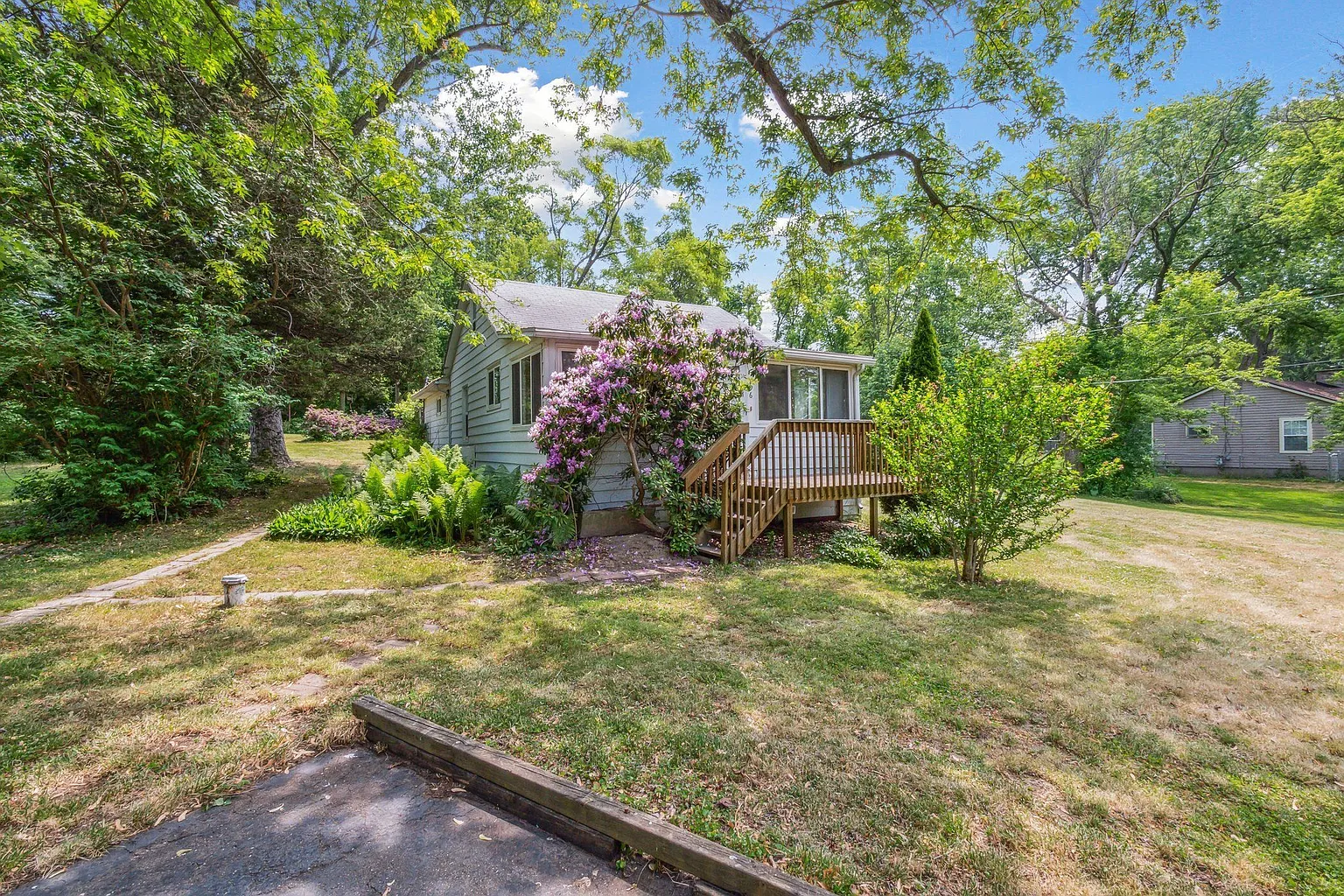 796 Charlton Blvd photo 1