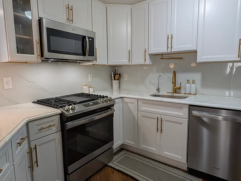 163-65 Newark St #2B — Photo 11