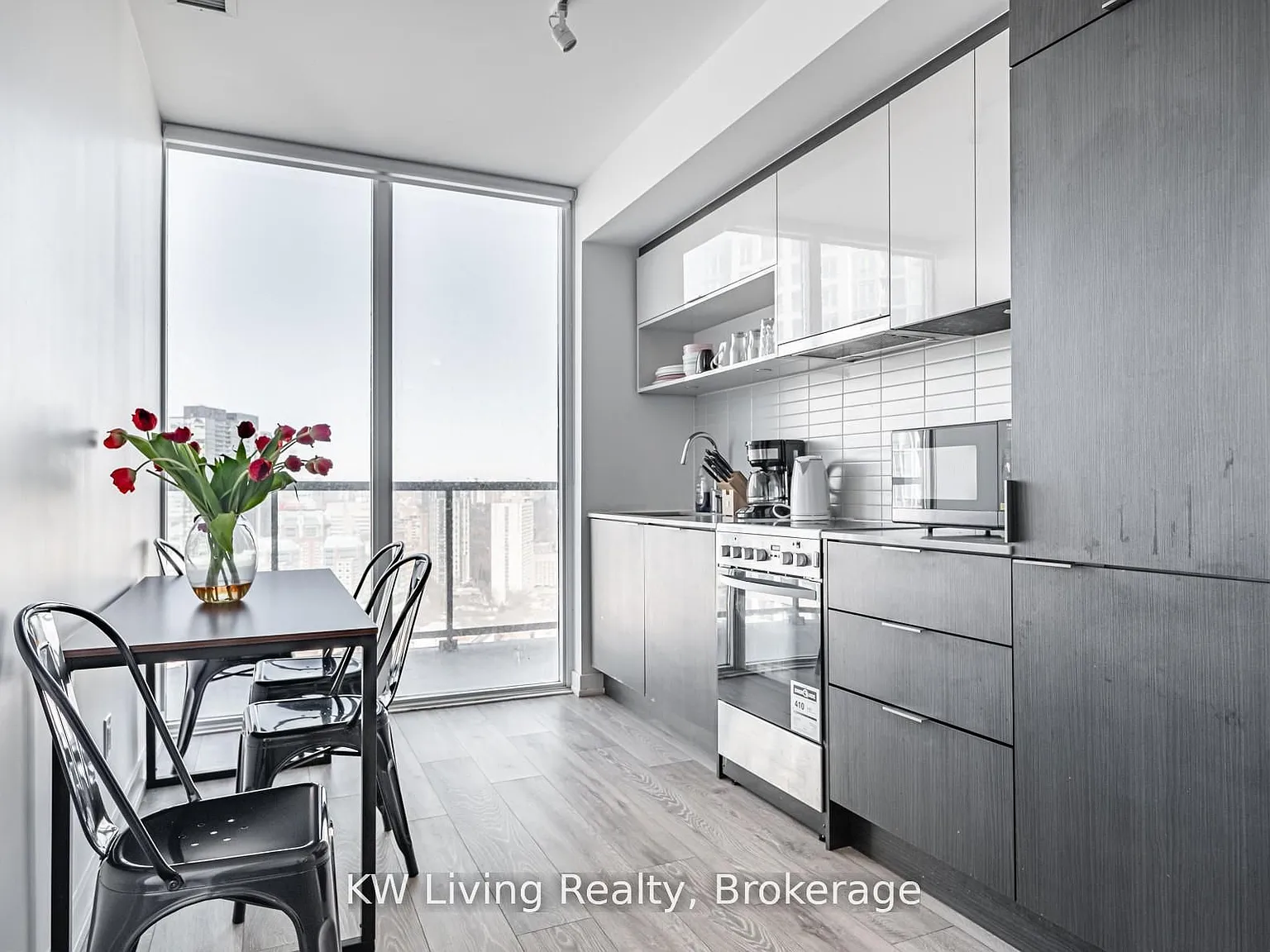 2 bed, $2,175 — Photo 2