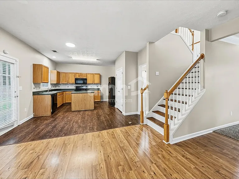 834 Glen Abbey Dr — Photo 6