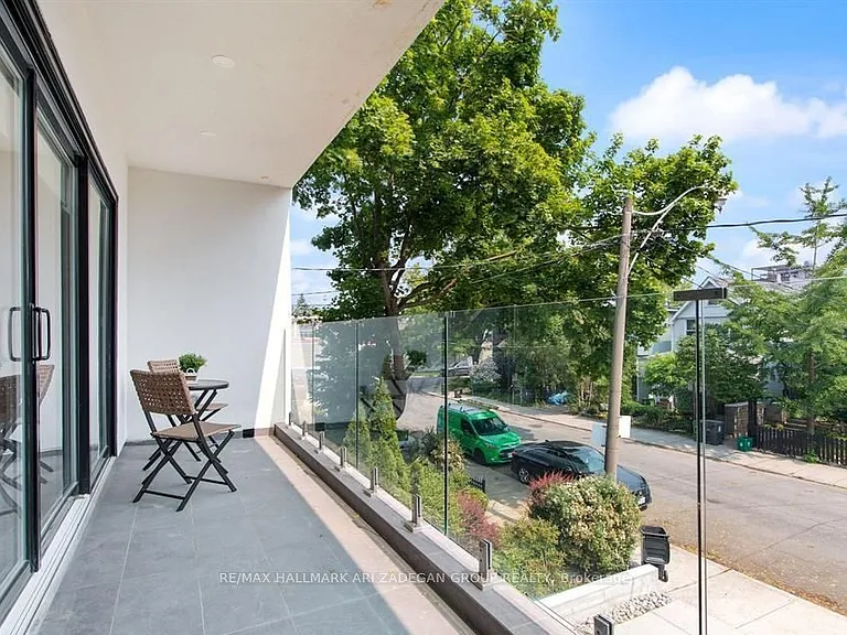 16 Minto St #2 — Photo 13