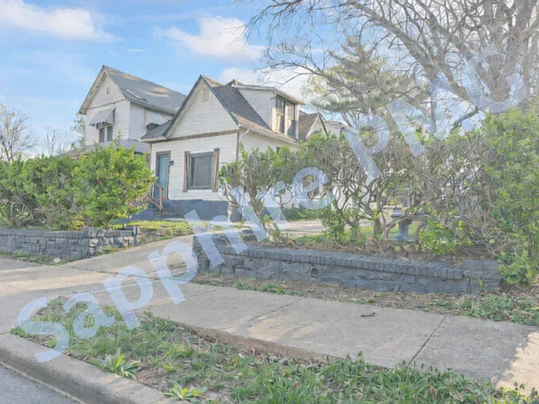 2407 Montgall Ave — Photo 1