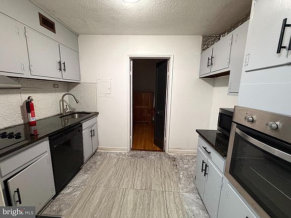 5th image of 1101 Saint Paul St Unit 308