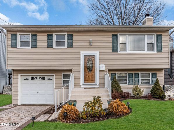304 Beachwood Way, Keyport, NJ 07735