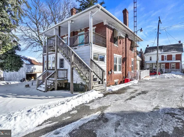 35 East Ave, Red Lion, PA 17356
