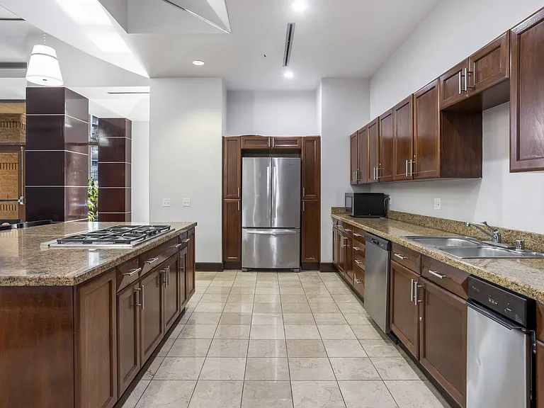 Costa Verde Village Apartments — Photo 16