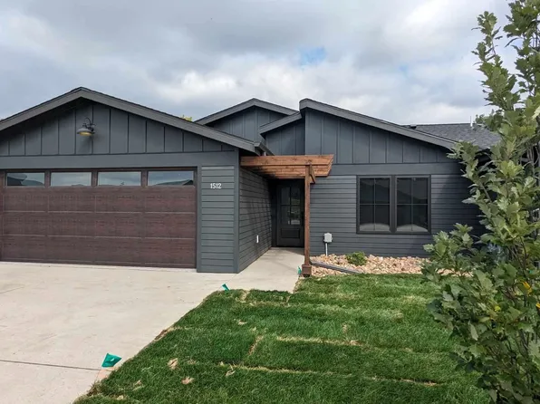 1512 Blaines Way, Spirit Lake, IA 51360