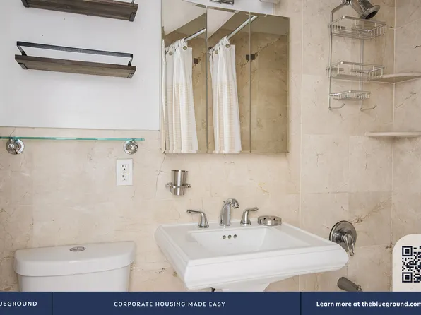 290 West 12th Street image 15 of 26