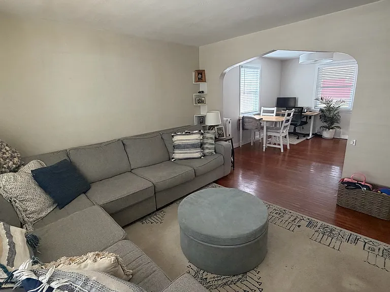 526 Bellaire Ave — Photo 8