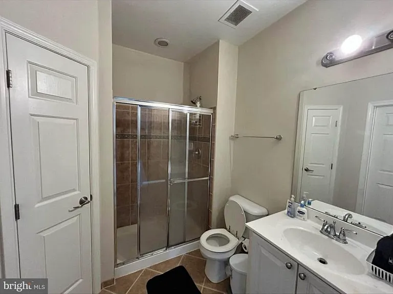 7210 Darby Downs #R — Photo 7