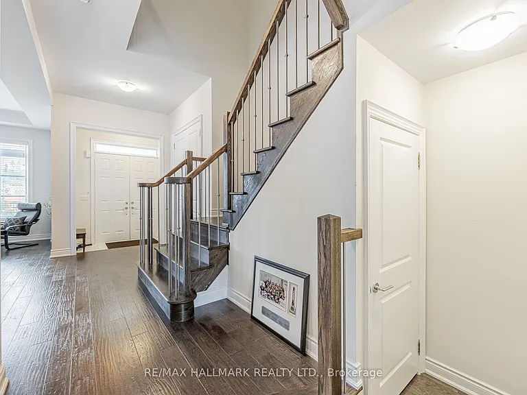 7 Calamint Ln — Photo 2